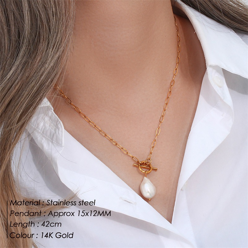 Elegant Shell Pearl Necklace