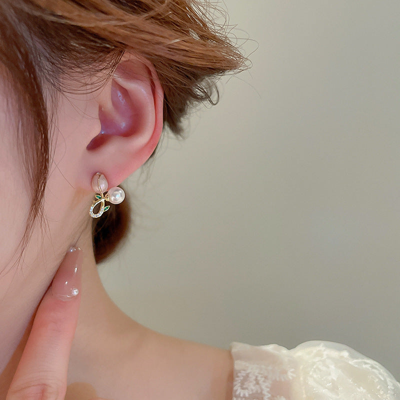 Electroplated Silver Pearl Tulip Flower Earrings