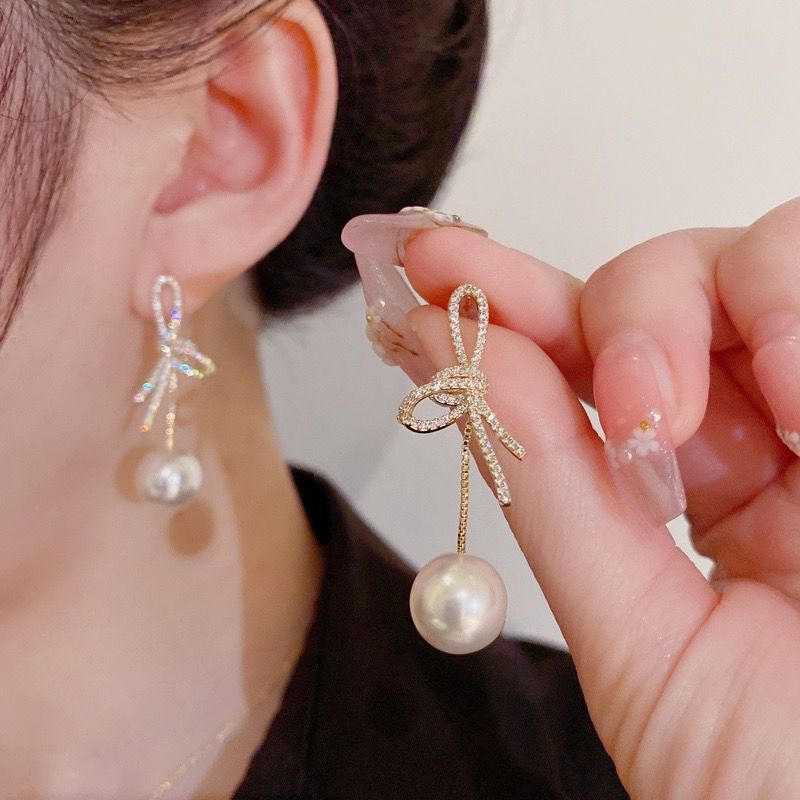 Elegant Bow Pearl Drop Earrings for Women (Versatile)