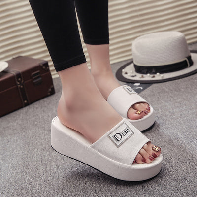 Sweet Rhinestone Chunky Heels Sandals
