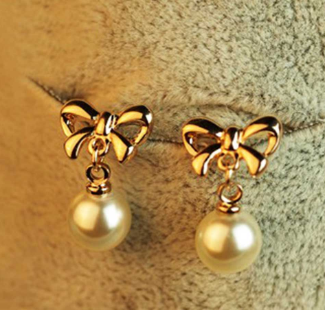 Pearl Drop Earrings with Bowknot Design