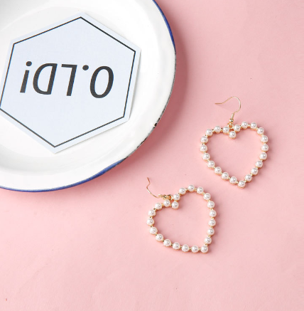 Cute Peach Heart Pearl Pierced Earrings