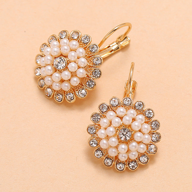 Bohemian Sunflower Pearl Earrings - Fresh and Stylish